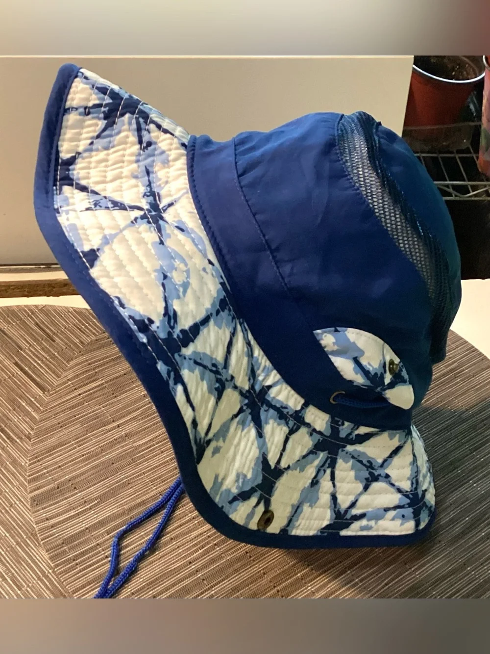 NEW Expert Gardener blue hat.